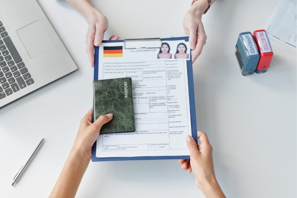 Bạn cần chuẩn bị bộ hồ sơ xin visa du lịch Đức đầy đủ